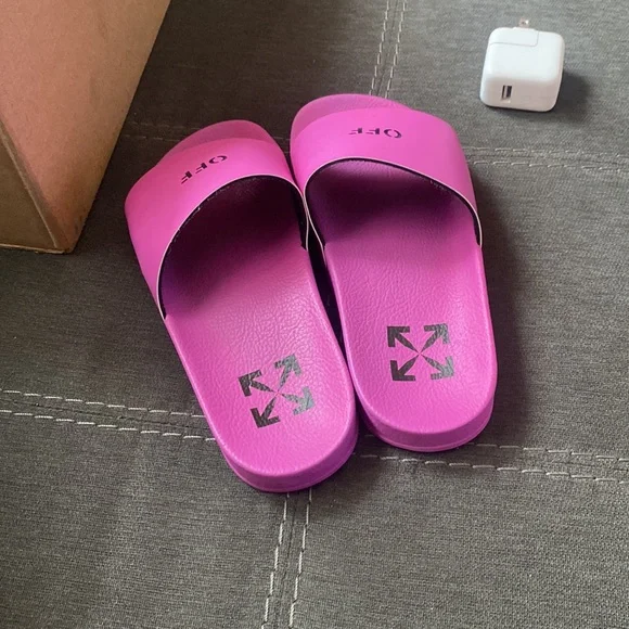 OFF WHITE PINK SLIDES